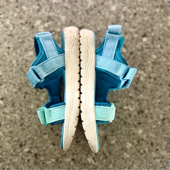 Kid's COLORBLOCK Blue Velcro Cat & Jack Sandals - Size 10C 🐾👡 - Picture 2 of 12